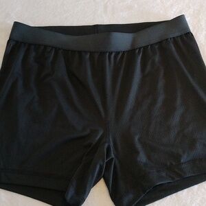 Calia sports  shorts size M